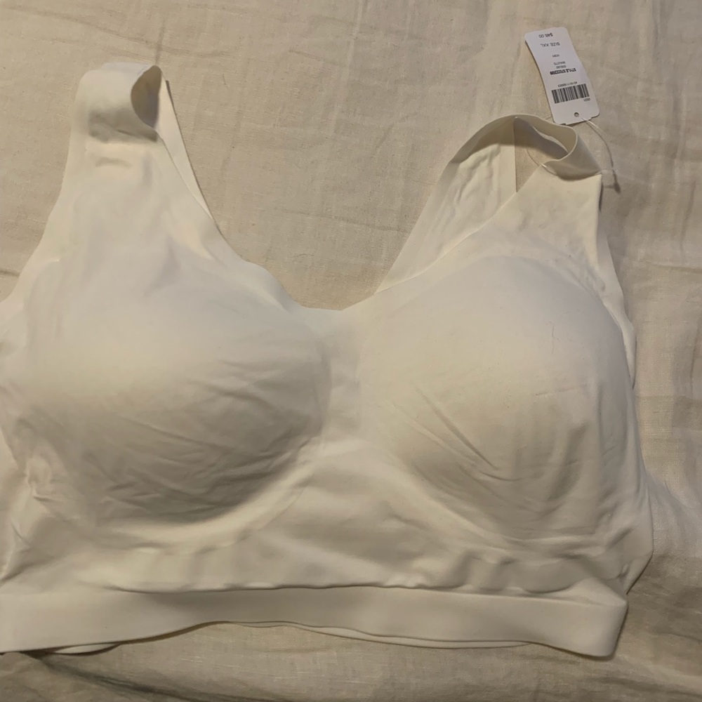 BNWT SOMA Bralette. Only tried on. White. Smoke free home.